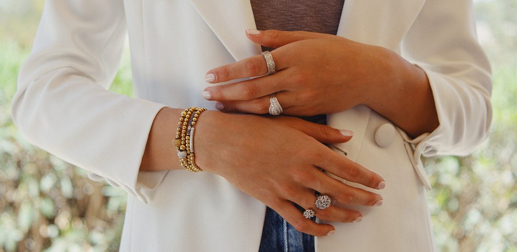 How to style your jewelry right - jewelry styling trends